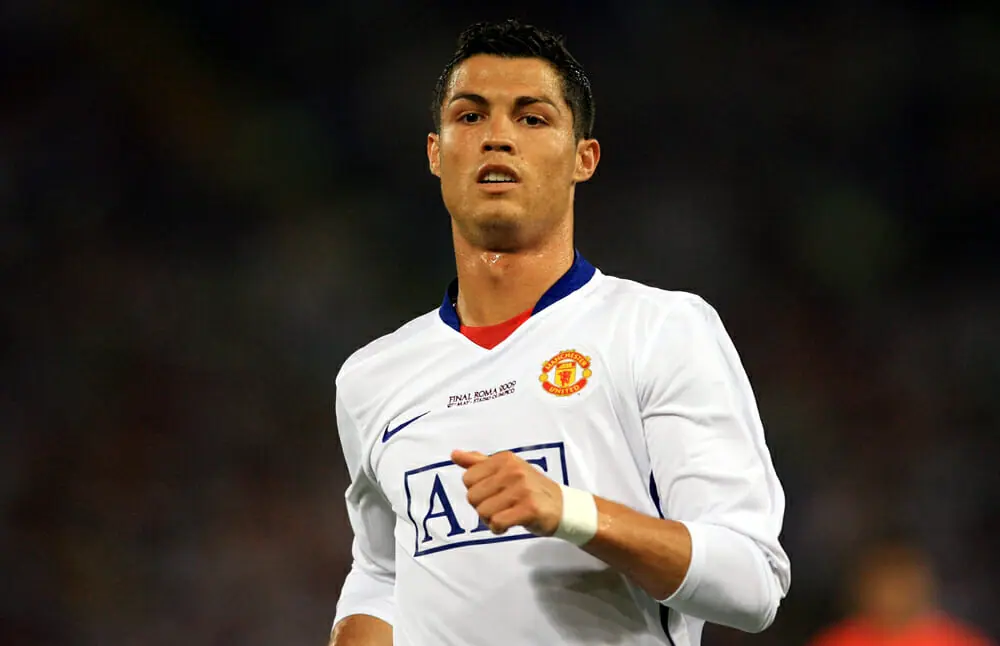 SPORTS NUTRITION FOR THE FOOTBALL ATHLETE 1 Ronaldo